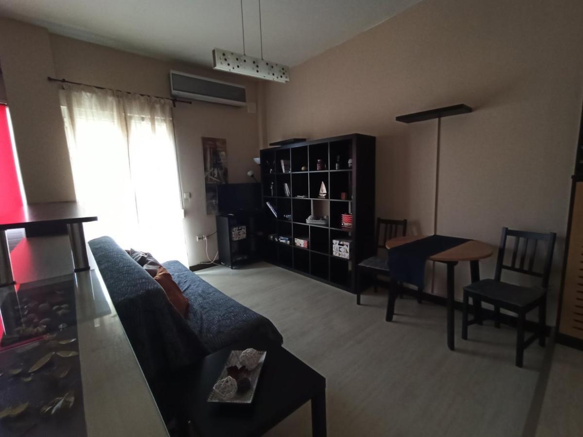 Modern Apartment, 5΄ Walk From Central Metro Station Athen Eksteriør billede