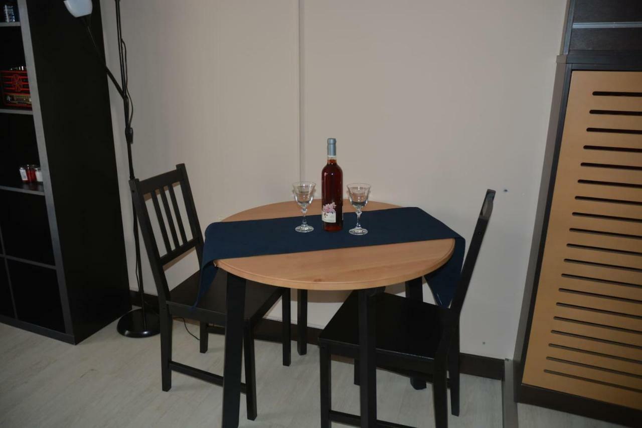 Modern Apartment, 5΄ Walk From Central Metro Station Athen Eksteriør billede